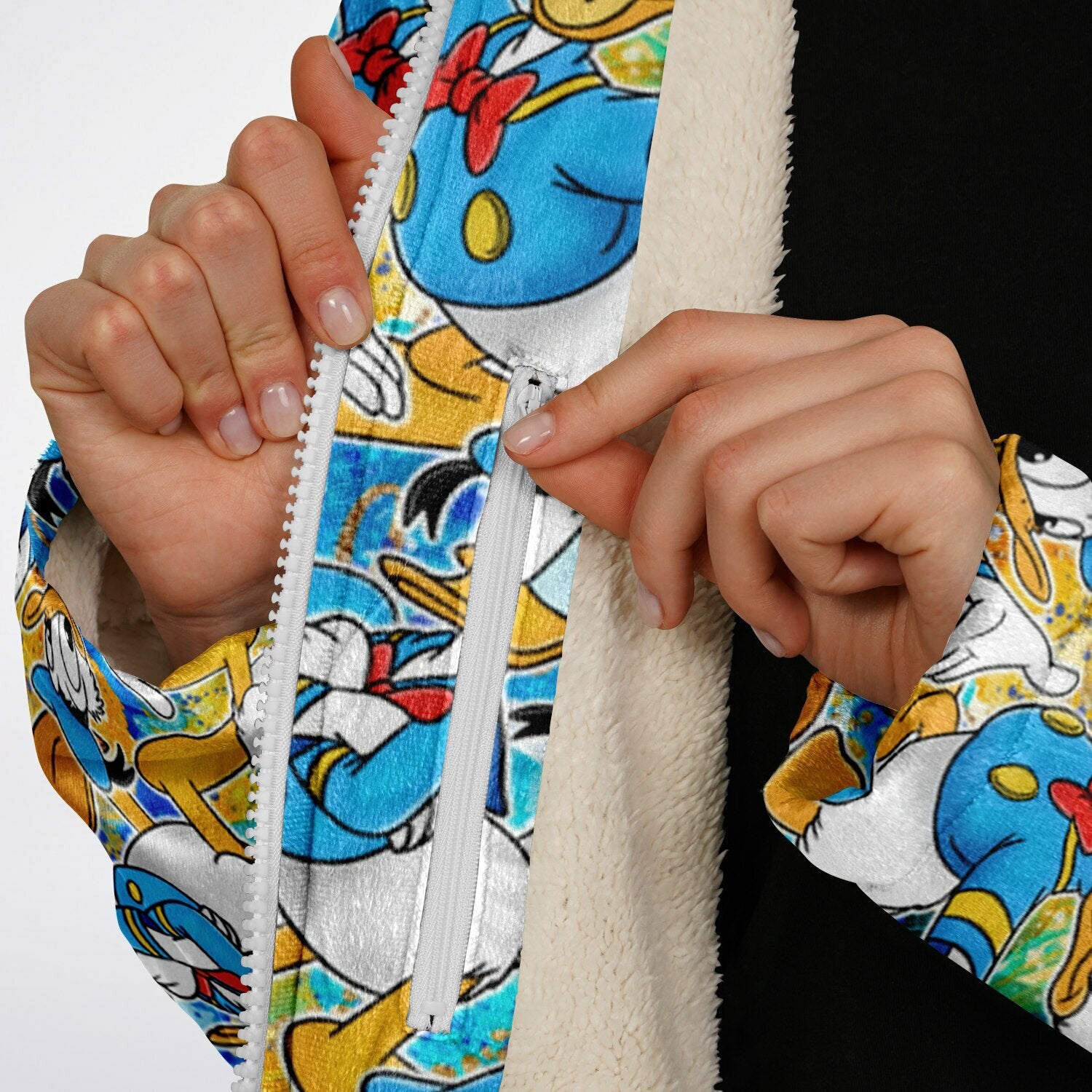 Donald Duck - Zipper Cloak